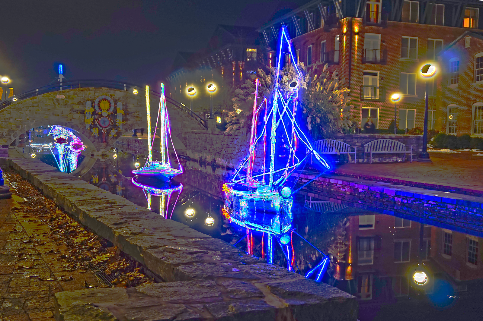 Canalboats_HDR4.png