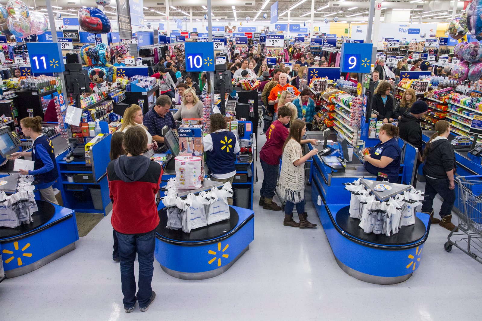 Walmart plans to be fully stocked for Black Friday | Fortune